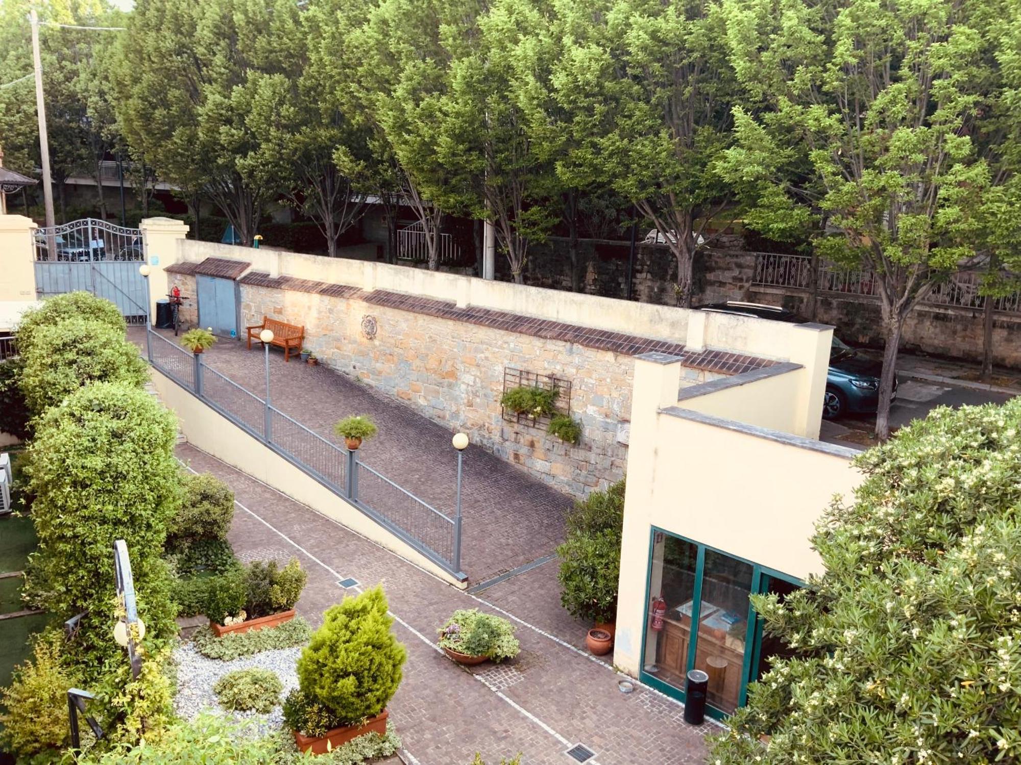 טריאסטה Le Residenze Dei Serravallo מראה חיצוני תמונה